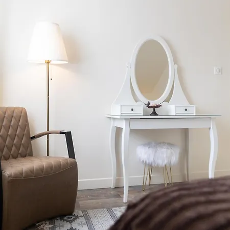 Apartament Le Havre By Leslodgespa - Confort Et Elegance, Terrasse Privee, Proche De L'aeroport Et De Bale